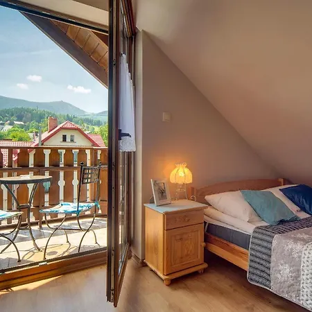 Sun & Nadrzeczna 2b Centrum Apartmán Karpacz