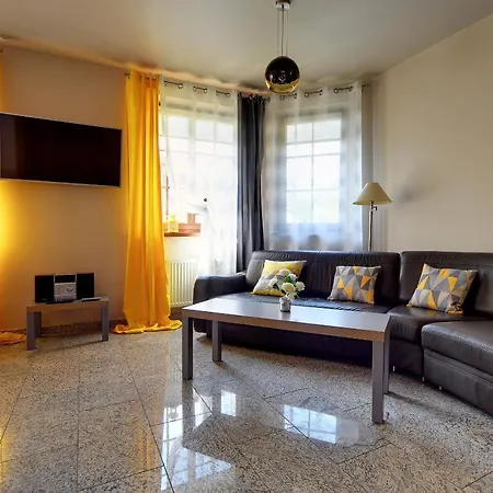 Sun & Nadrzeczna 2b Centrum * كارباش